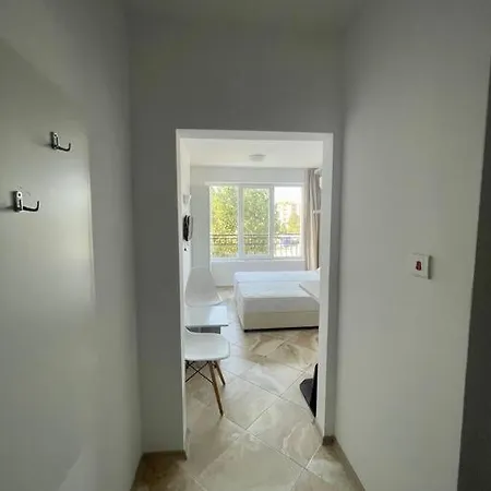 White Studio With а Pool In Apartmán